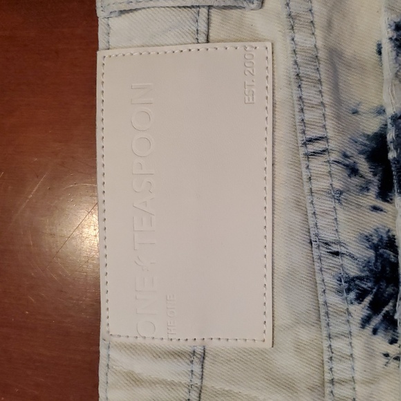 Revolve One Teaspoon Light Blue Jean Shorts. Size 26. - Picture 3 of 4